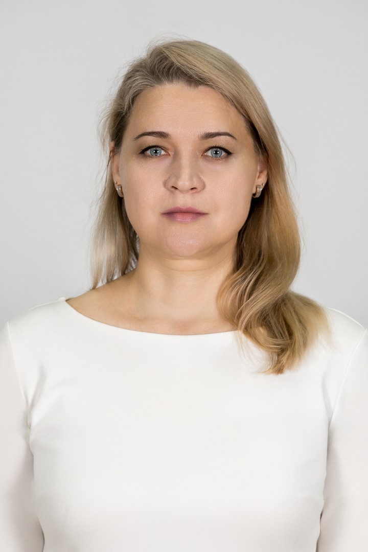 <strong>Киселёва Ирина</strong><br />
Оператор персонального обслуживания 4 разряда<br />Единый центр предоставления услуг г. Киров