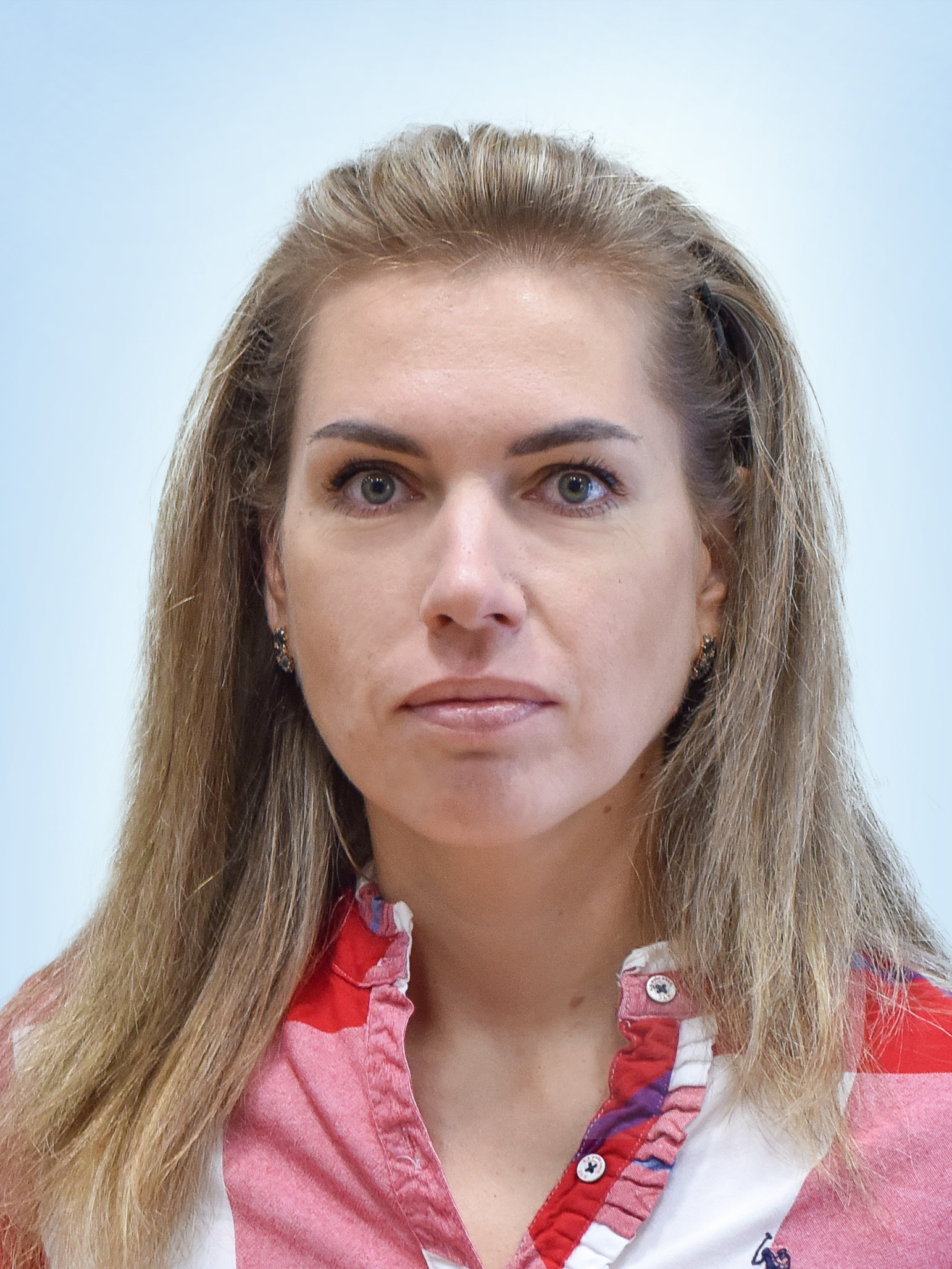 <strong>Кодесникова Оксана</strong><br />
Ведущий экономист<br />Планово-экономический отдел