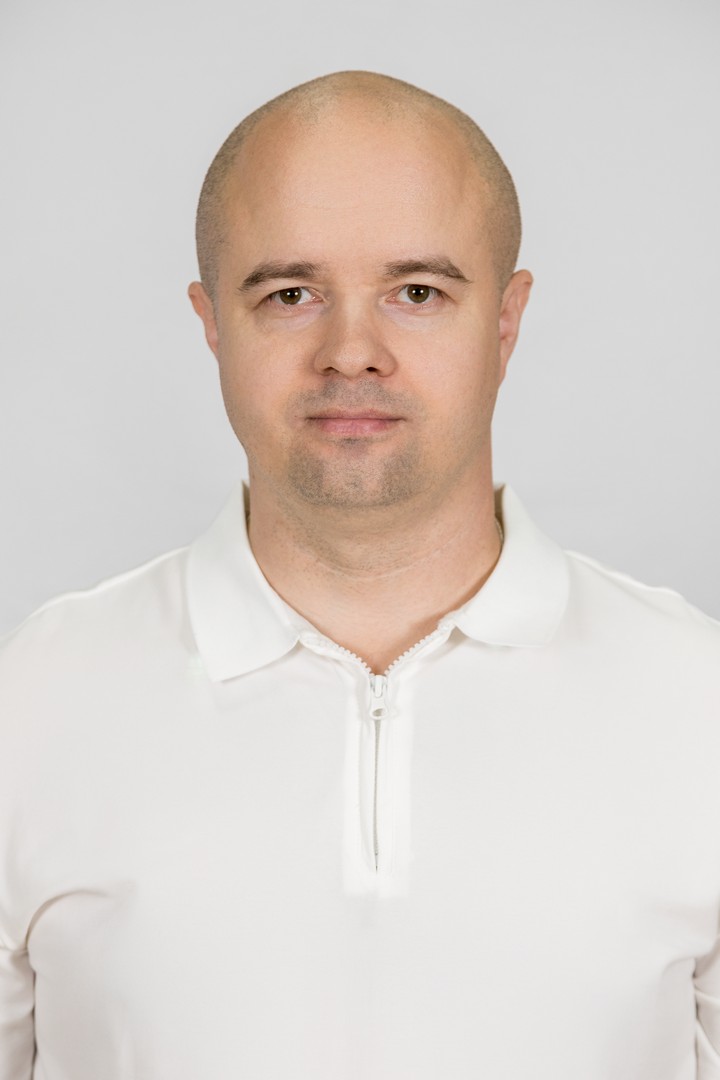 <strong>Кузнецов Дмитрий</strong><br /> Водитель автомобиля 4 разряда <br /> Транспортно-хозяйственное управление