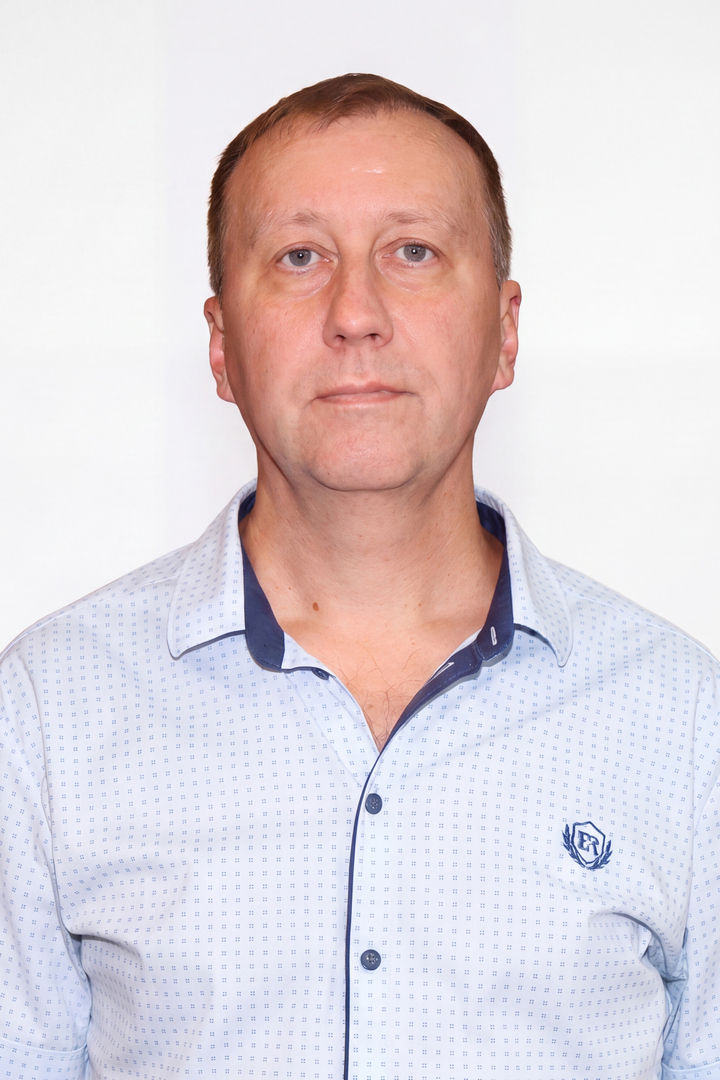 <strong>Лопаткин Роман</strong><br /> Водитель автомобиля 4 разряда <br />Транспортно-хозяйственное управление