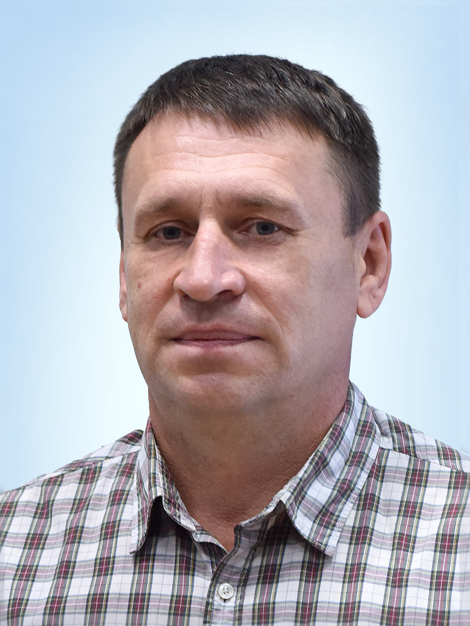 <strong>Михеев Сергей</strong><br />
Электромонтер по ремонту и обслуживанию электрооборудования 5 разряда<br />Хозяйственный отдел