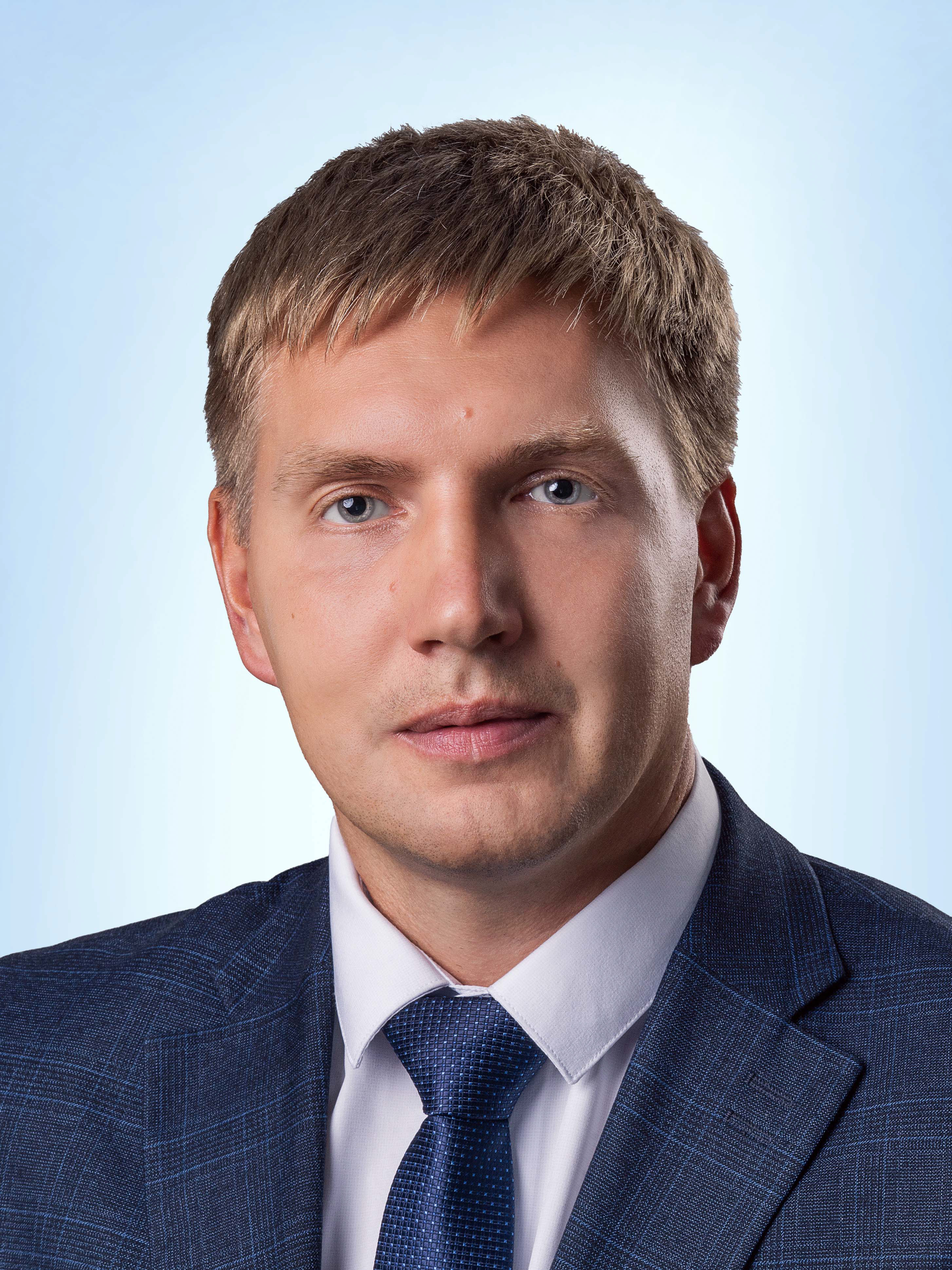<strong>Шевелев Михаил</strong><br />
Начальник отдела<br /> Отдел реализации газа производственным потребителям