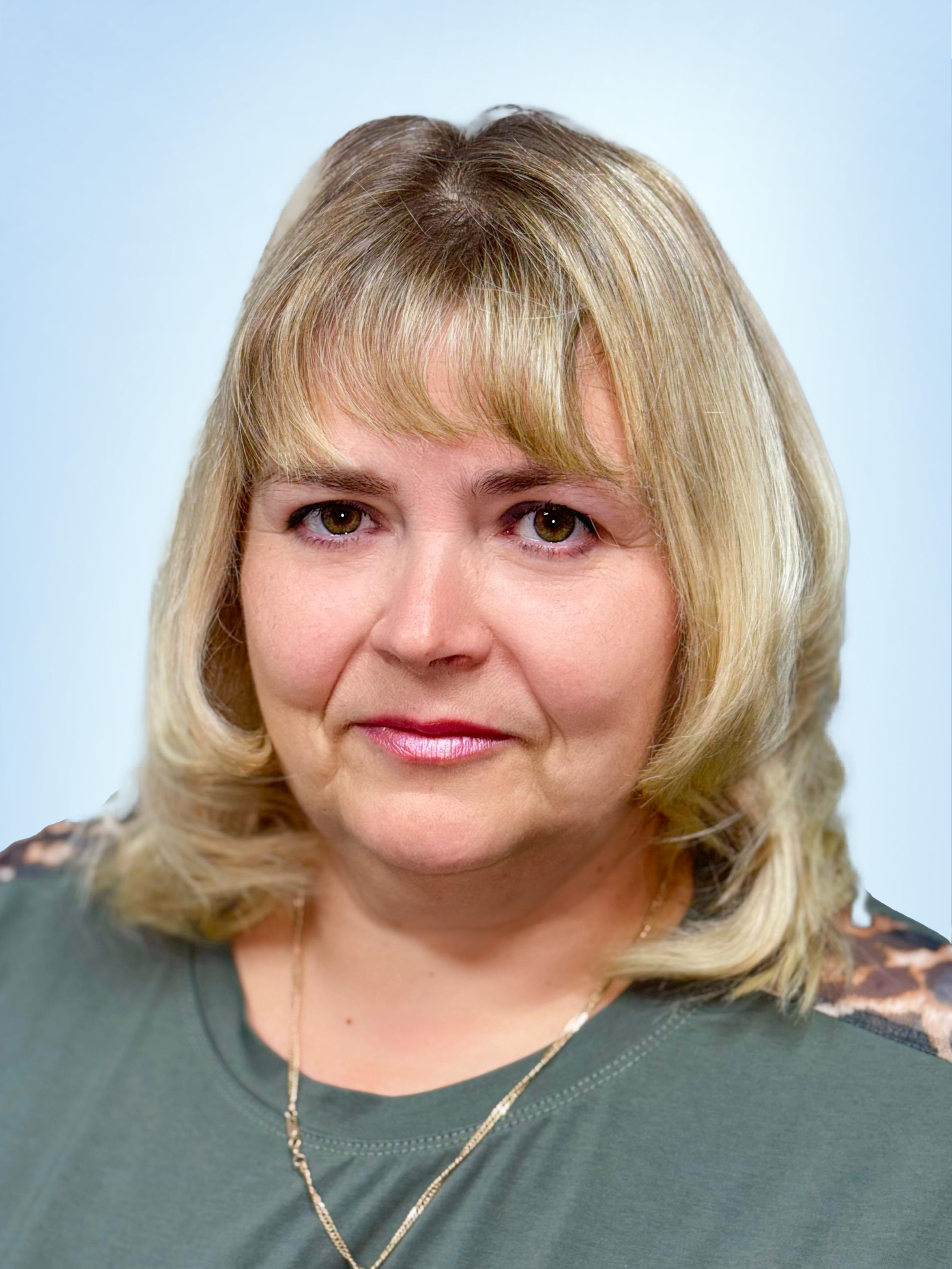 <strong>Жукова Наталья</strong><br />
Оператор персонального обслуживания 4 разряда<br />
Абонентский участок г. Киров